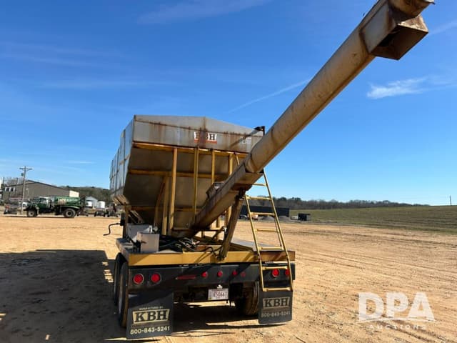 Image of KBH Fertilizer Chassis equipment image 1