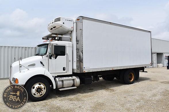 Image of Kenworth T300 equipment image 1