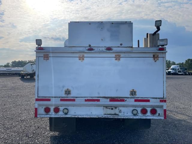 Image of Kenworth T300 equipment image 4
