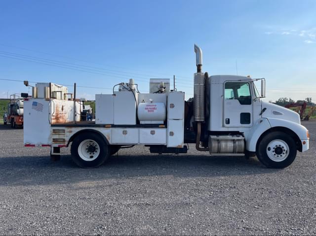 Image of Kenworth T300 equipment image 3