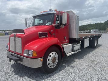Main image Kenworth T300