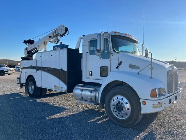 Image of Kenworth T300 equipment image 1