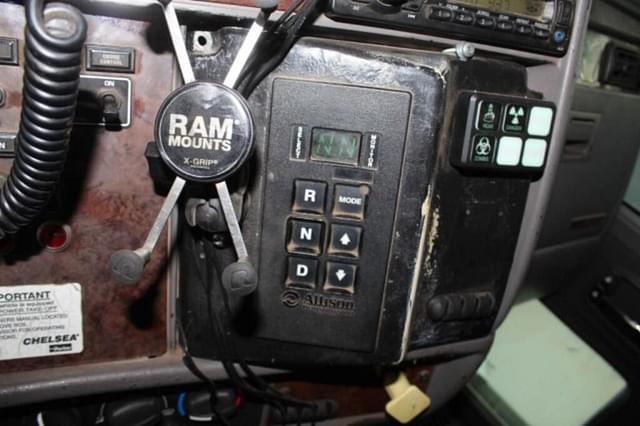Thumbnail image Kenworth T300 16