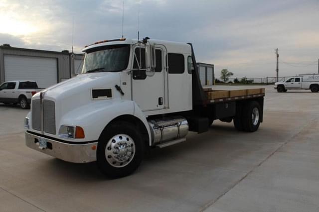 Thumbnail image Kenworth T300 21