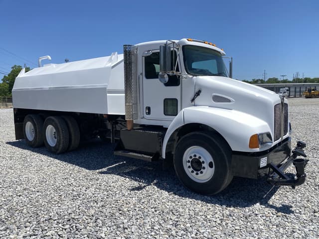 Image of Kenworth T300 equipment image 3