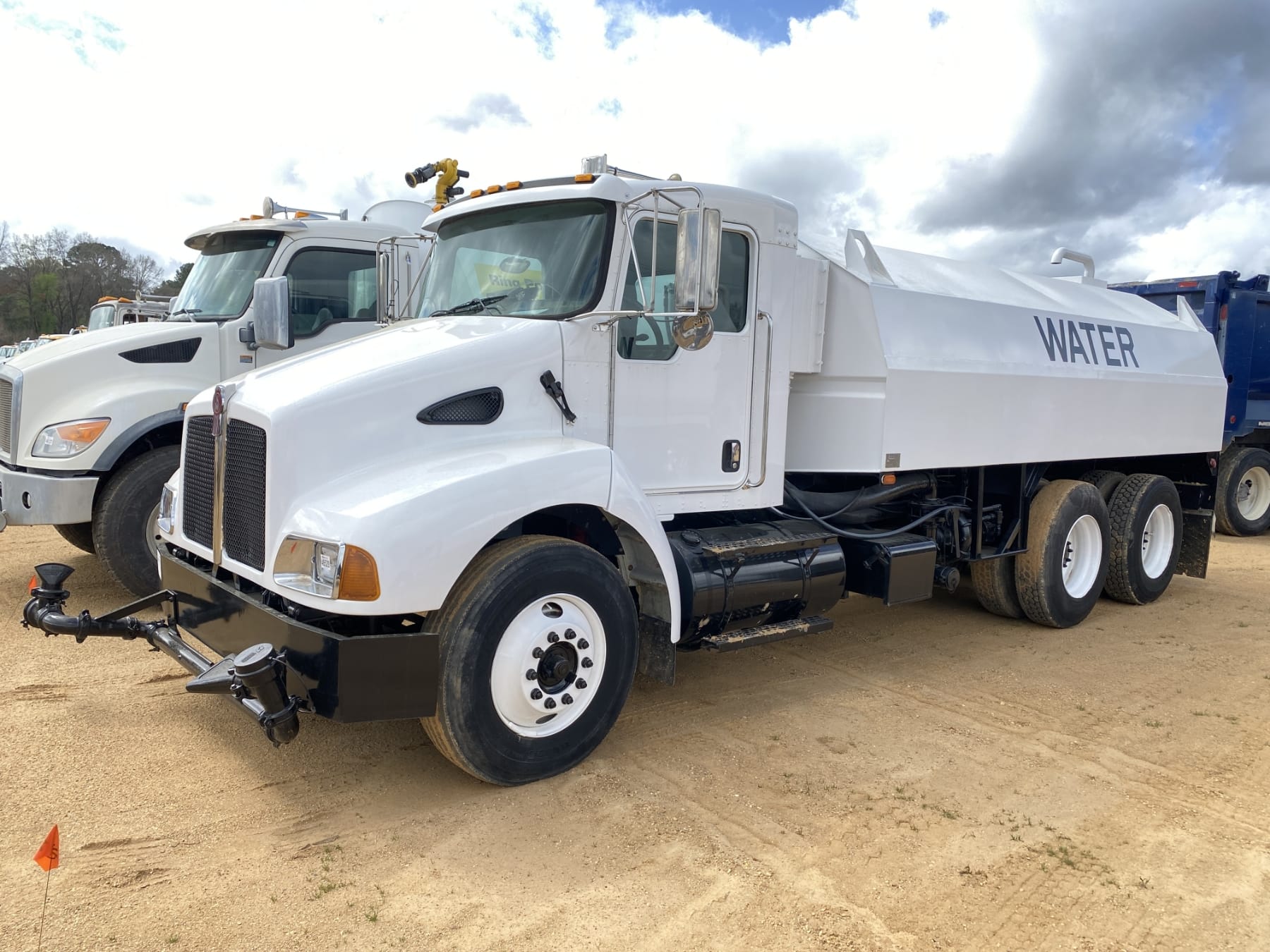 2008 Kenworth T300 Equipment Image0