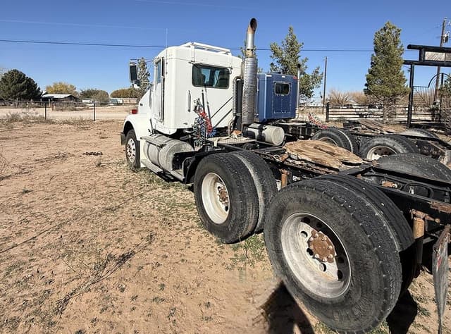 Image of Kenworth T800 equipment image 1