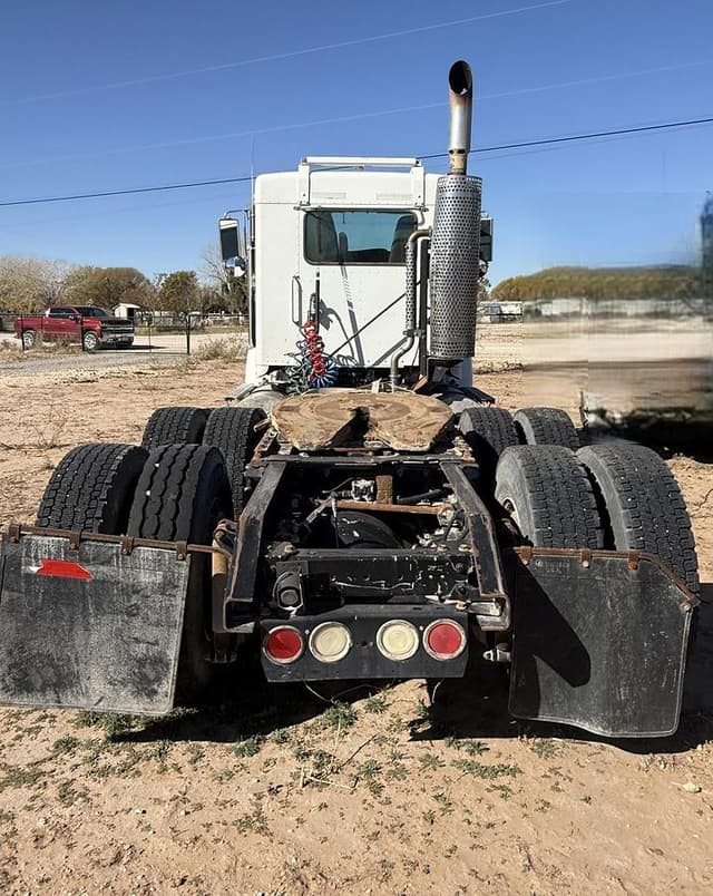 Image of Kenworth T800 equipment image 2