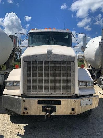 Image of Kenworth T800 equipment image 1