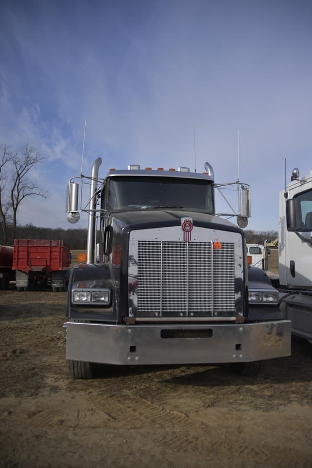 Image of Kenworth T800 equipment image 1