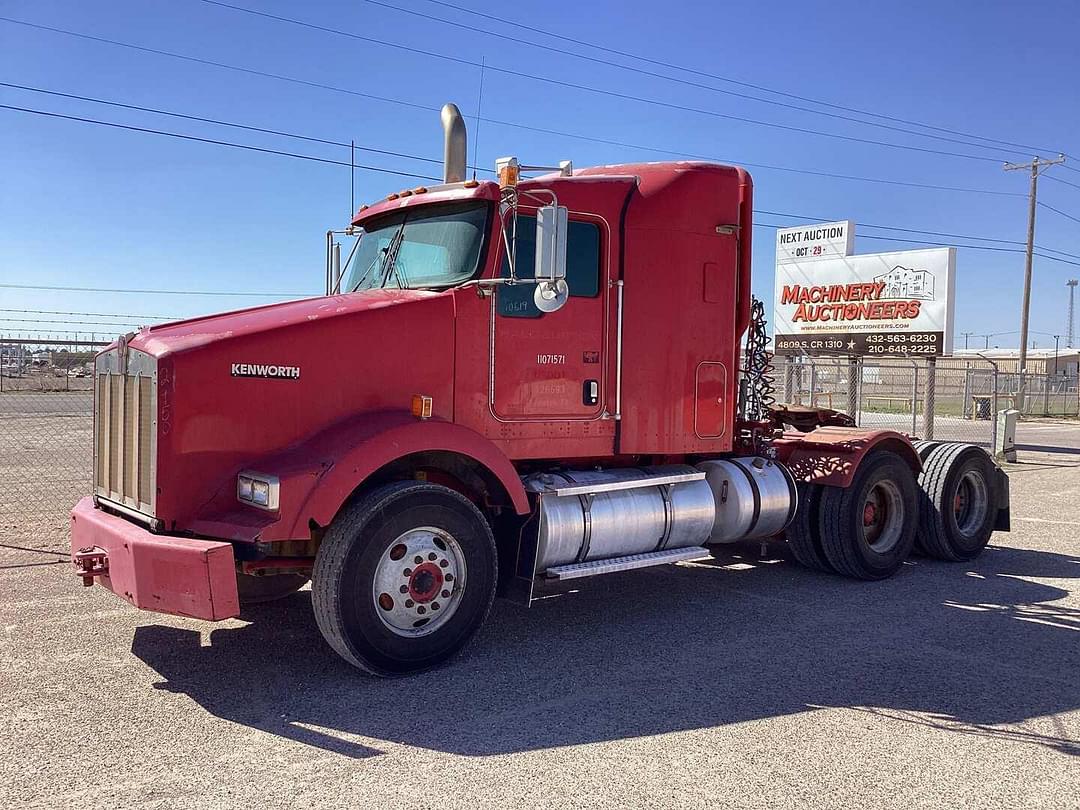 Image of Kenworth T800 Primary image