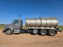 2008 Kenworth T800 Image