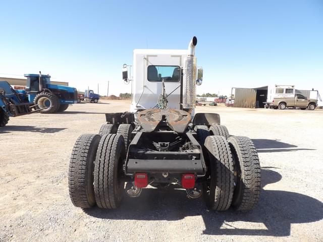 Image of Kenworth T800 equipment image 3