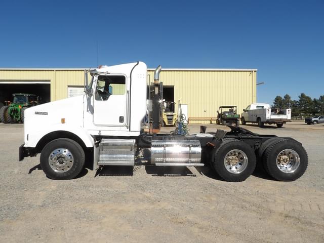 Image of Kenworth T800 equipment image 1