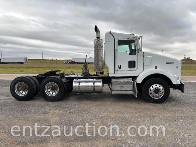 Image of Kenworth T800 equipment image 3
