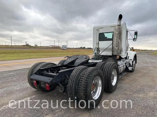 Image of Kenworth T800 equipment image 4