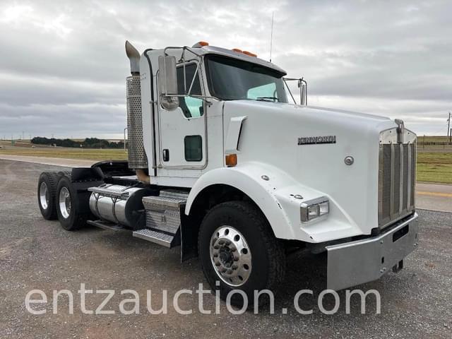 Image of Kenworth T800 equipment image 2