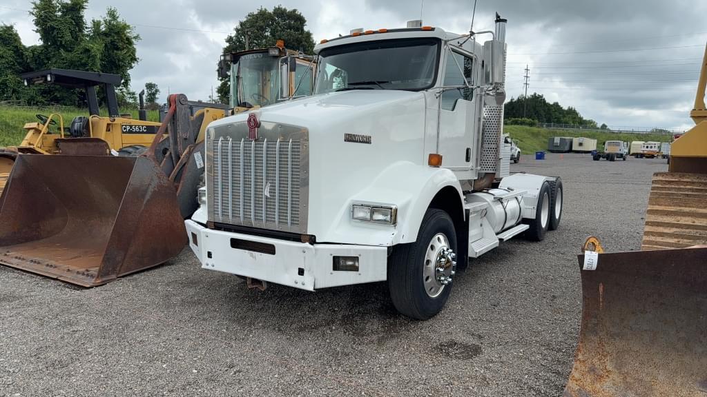 Image of Kenworth T800 Primary image