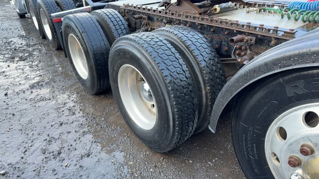 Image of Kenworth T800 equipment image 4