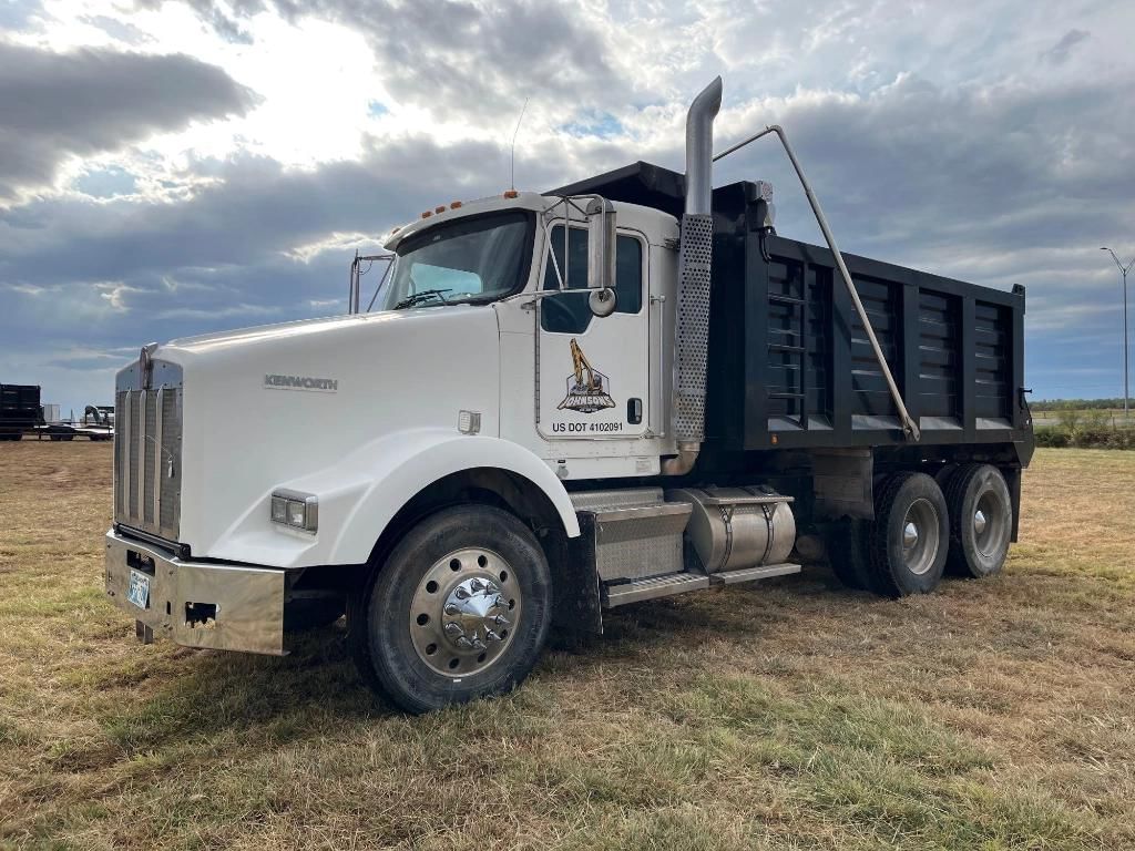 2008 Kenworth T800 Equipment Image0