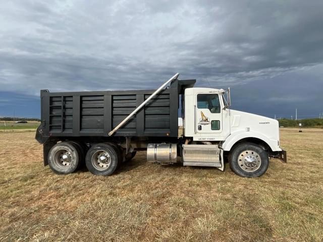 Image of Kenworth T800 equipment image 4