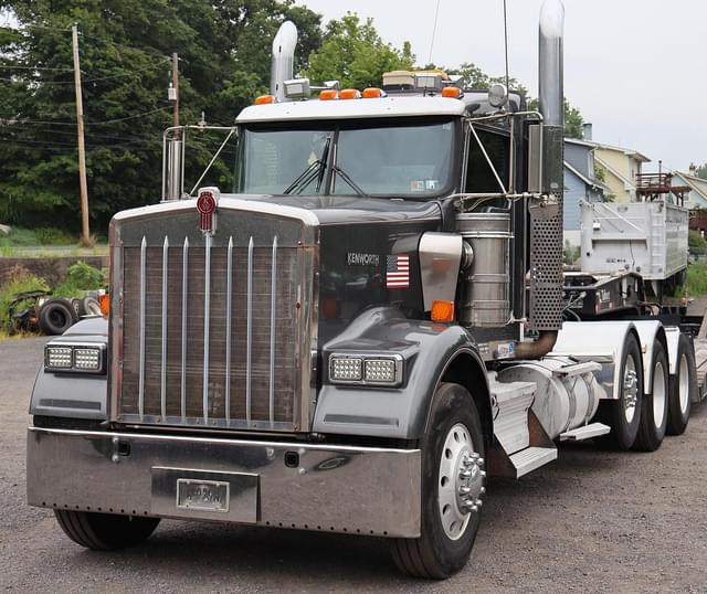 Image of Kenworth W900 equipment image 2