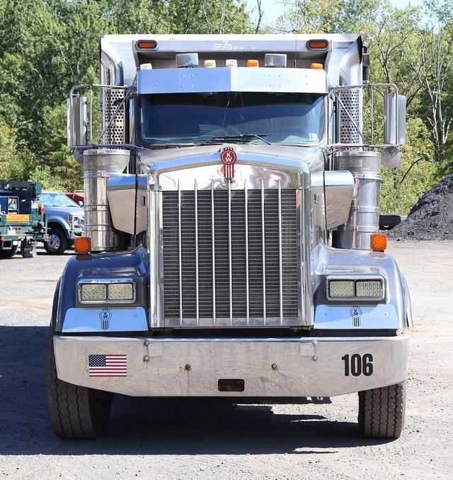 Image of Kenworth W900 equipment image 2