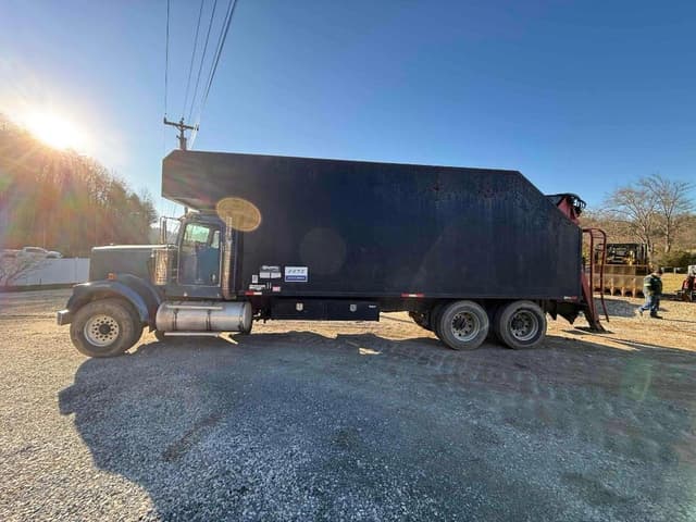 Image of Kenworth W900 equipment image 2