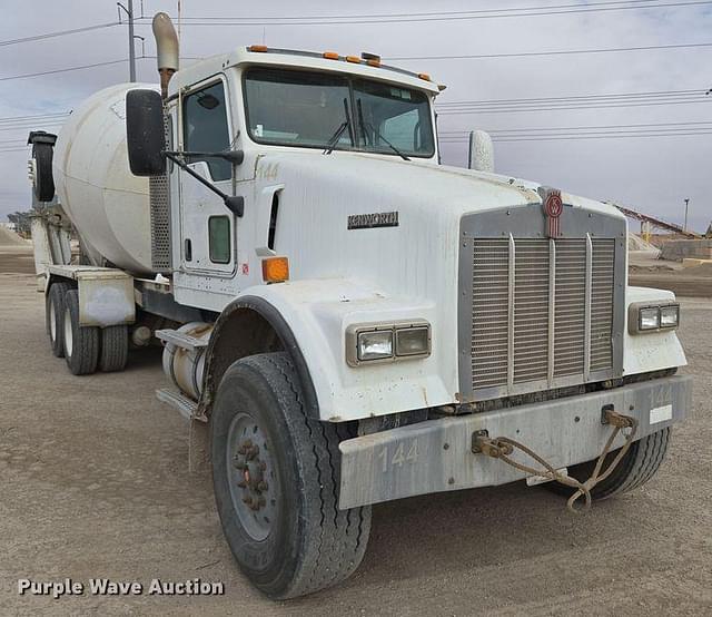 Image of Kenworth W900 equipment image 2