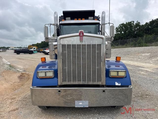 Image of Kenworth W900 equipment image 4