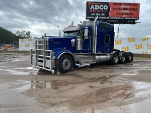 2008 Kenworth W900 Image