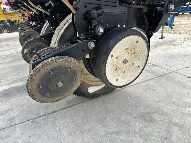 Image of Kinze 3000 equipment image 3