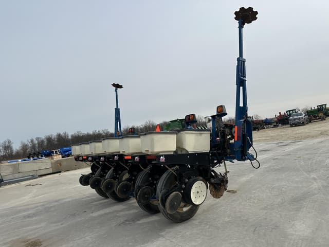 Image of Kinze 3000 equipment image 3