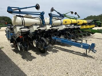 Main image Kinze 3200