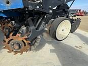 Thumbnail image Kinze 3200 7