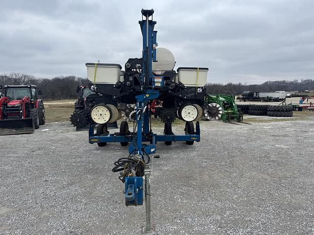 Image of Kinze 3500 equipment image 1