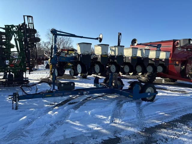 Image of Kinze 3500 equipment image 1