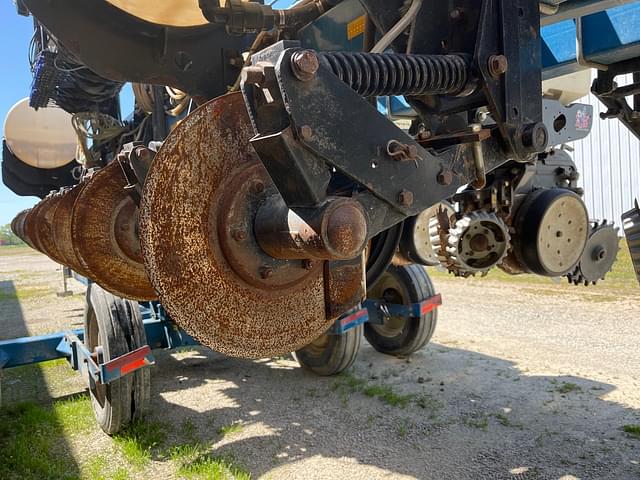 Image of Kinze 3600 equipment image 4