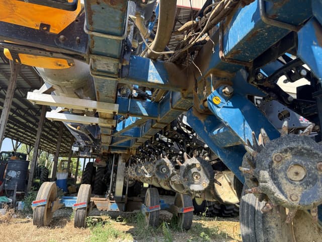 Image of Kinze 3600 equipment image 4