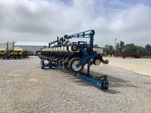 2008 Kinze 3600 Image