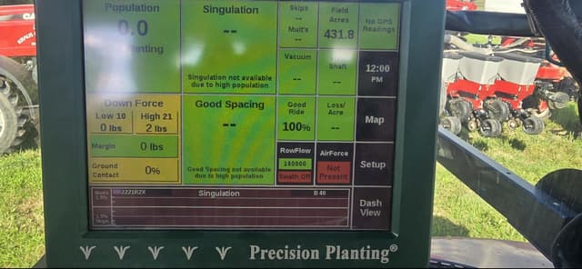 Image of Kinze 3600V equipment image 4