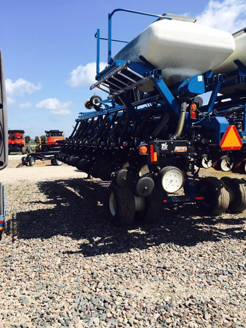 Main image Kinze 3700