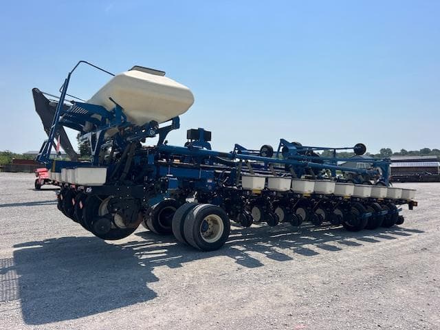 Image of Kinze 3800SDS equipment image 4