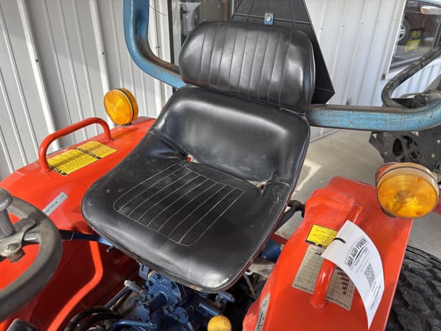 Image of Kioti LB1914 equipment image 1