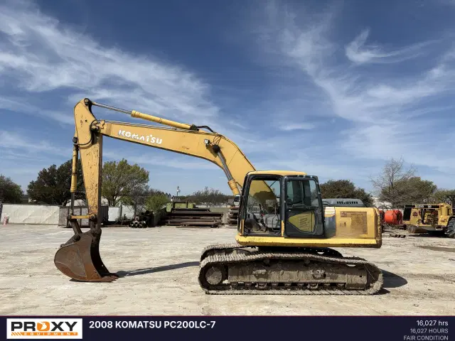 Image of Komatsu PC200LC-7 equipment image 2
