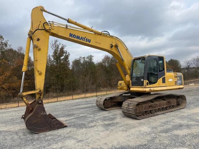 Image of Komatsu PC200LC-8 equipment image 2