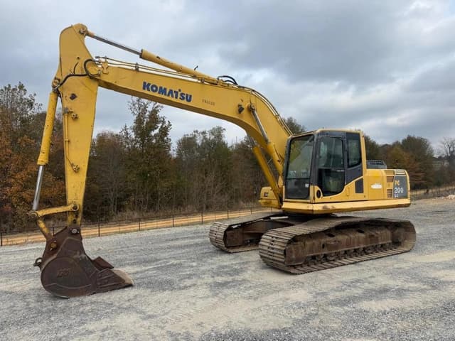 Image of Komatsu PC200LC-8 equipment image 1