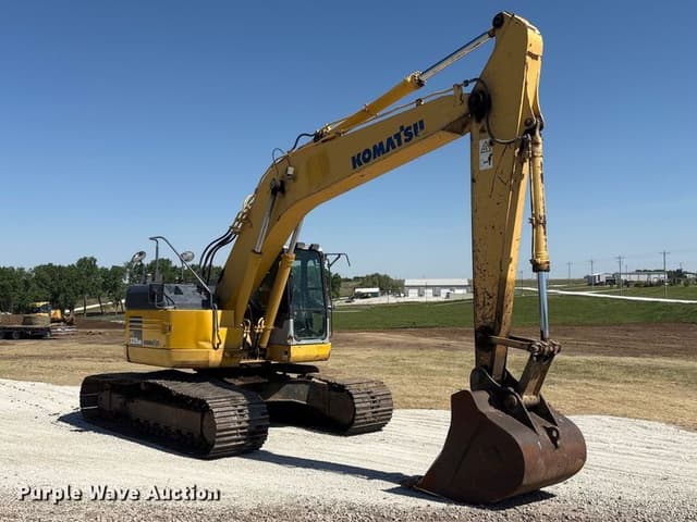 Image of Komatsu PC228USLC-3E0 equipment image 2