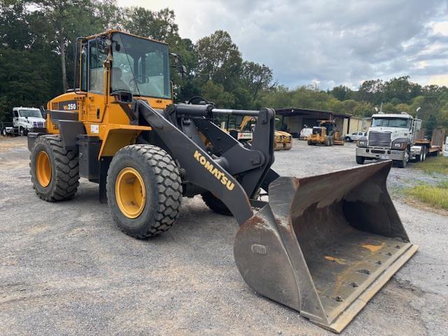Image of Komatsu WA250 equipment image 1