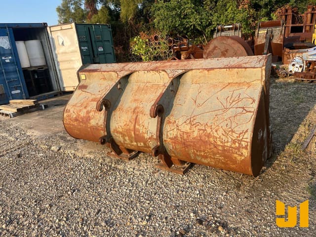 Image of Komatsu WA250-6 equipment image 3